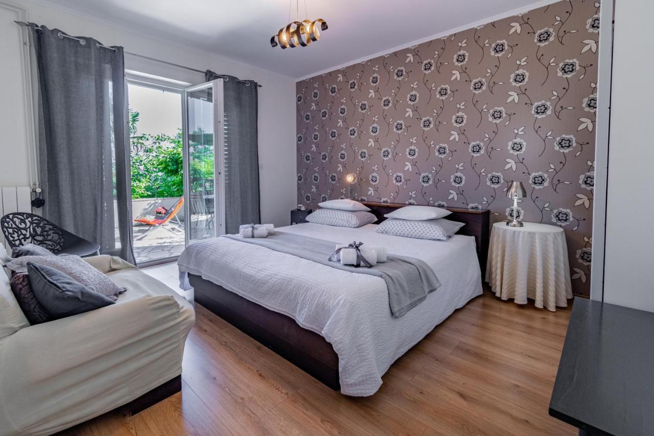 Apartment By The Sea Lovran, Opatija - 7837 Lovran